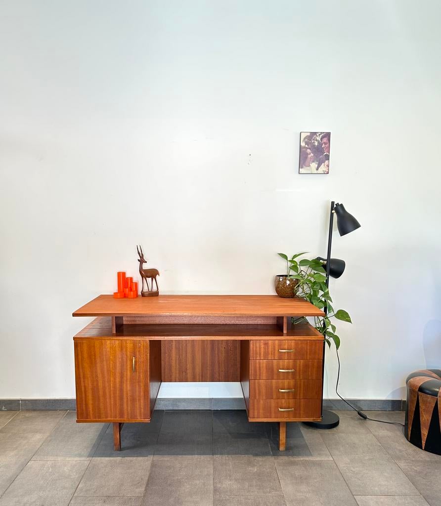 Vintage bureau, Huis en Inrichting, Bureaus, Vintage, Ophalen, Gebruikt