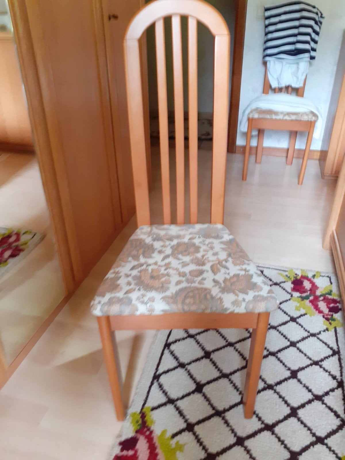 Stoelen, Ophalen