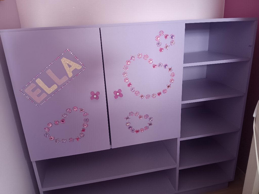 zelfgemaakte kast voor allerhande poppenspullen, Enfants & Bébés, Jouets | Poupées, Enlèvement, Comme neuf