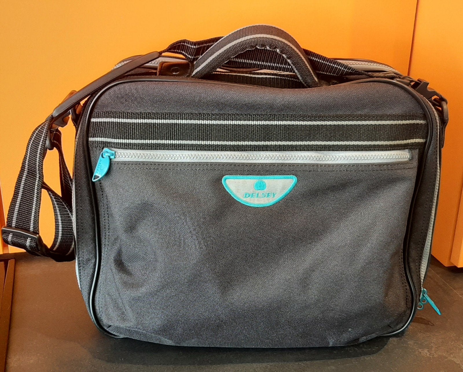 Sac de cabine Delsey, Enlèvement ou Envoi, Moins de 35 cm, Utilisé, Moins de 20 cm