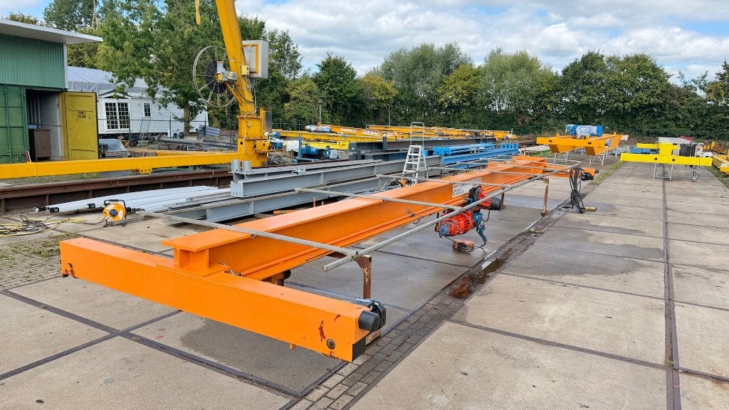 Rolbrug 11.300 mm / 3 ton / Demag P / 1985., Doe-het-zelf en Bouw, Ophalen, Gebruikt, Elektrisch