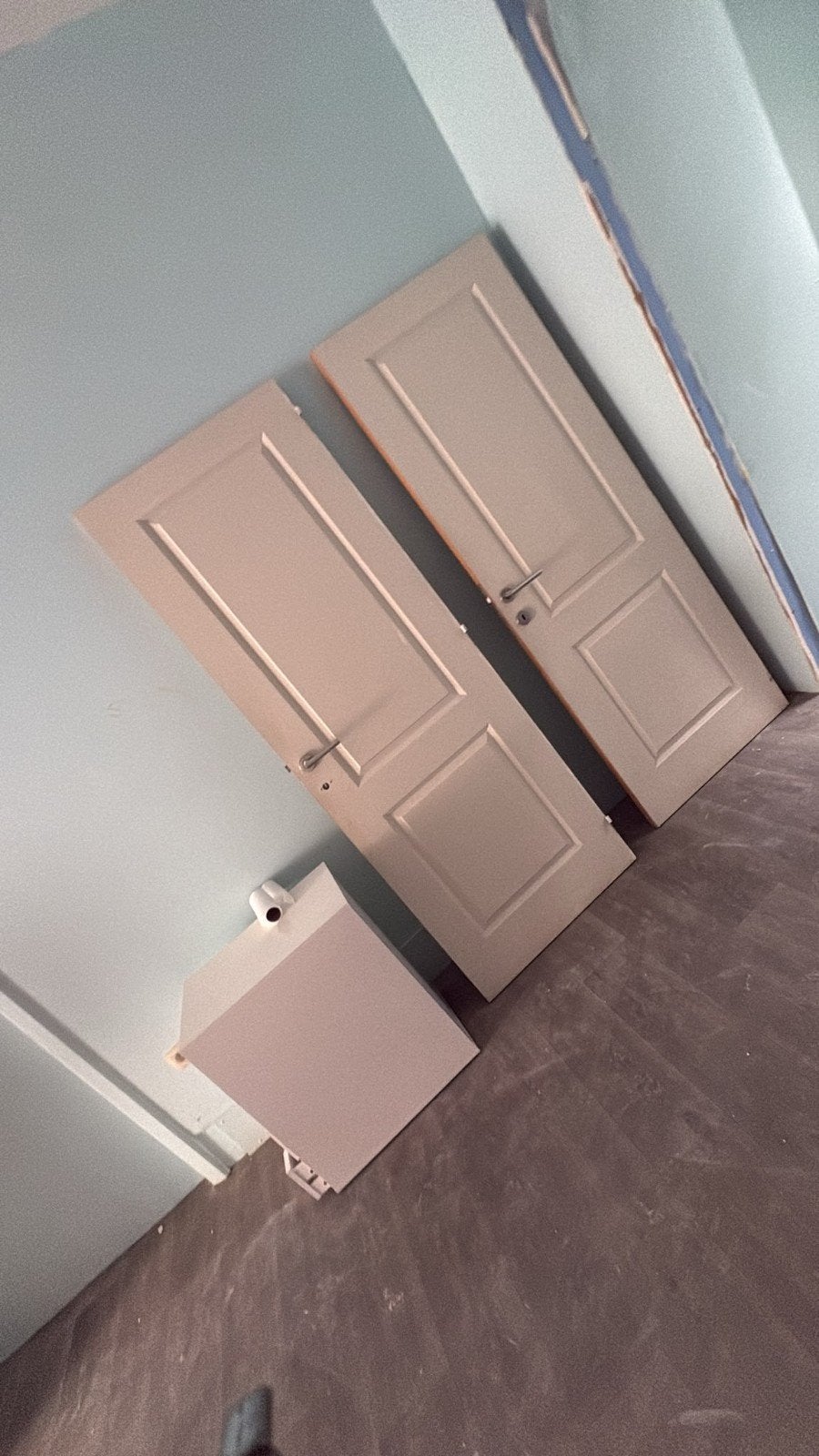 A DONNER - 2 portes en bon état + 2 chaises, Bricolage & Construction, Enlèvement