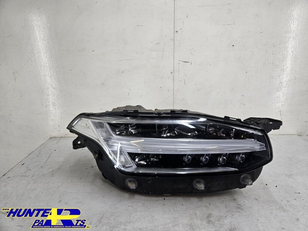Koplamp R Volvo XC90 II('14-'22) 31677045, Gebruikt, Ophalen of Verzenden, Volvo, Volvo