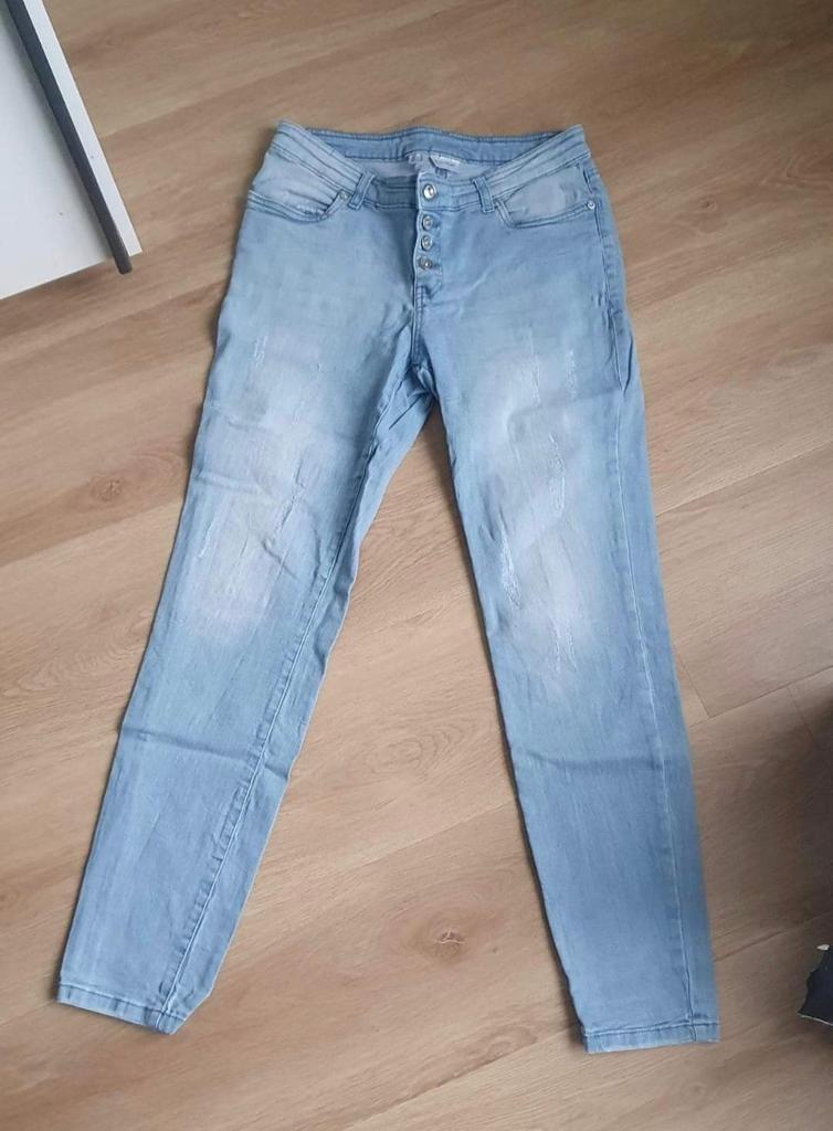 Jeans bodyflirt maat 38, Kleding | Dames, Spijkerbroeken en Jeans, Bodyflirt, Ophalen of Verzenden, Zo goed als nieuw, W30 - W32 (confectie 38/40)