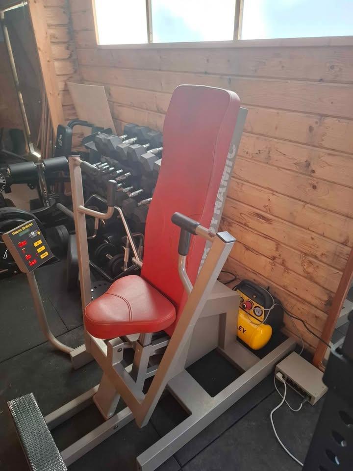 Chest press à air comprimé, Sport en Fitness, Fitnessapparatuur, Gebruikt, Overige typen, Borst, Metaal, Ophalen