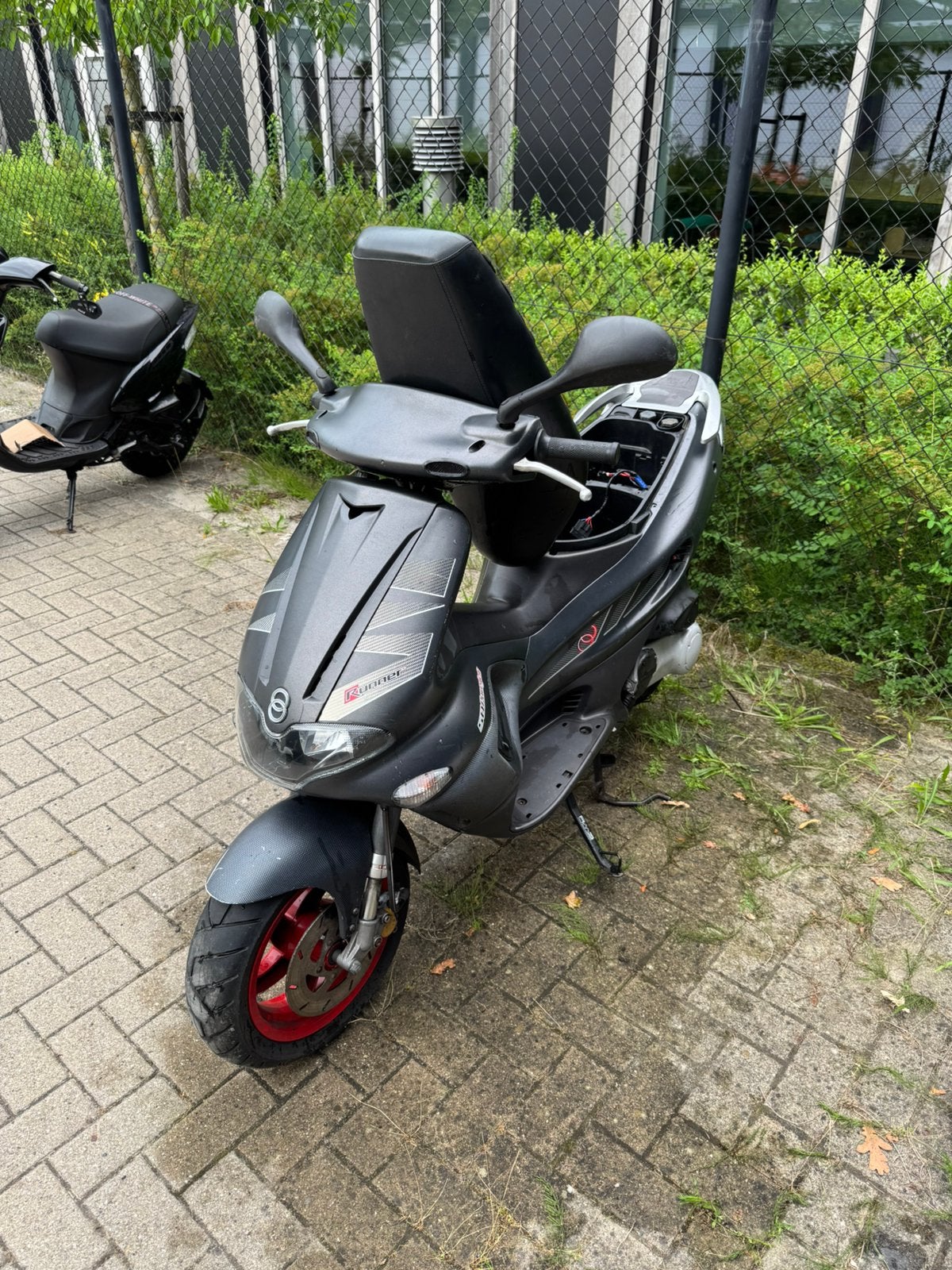 Gilera runner sp b klasse 50cc 2t purejet, Vélos & Vélomoteurs, Scooters | Piaggio, Autres modèles, Comme neuf, Classe B (45 km/h)