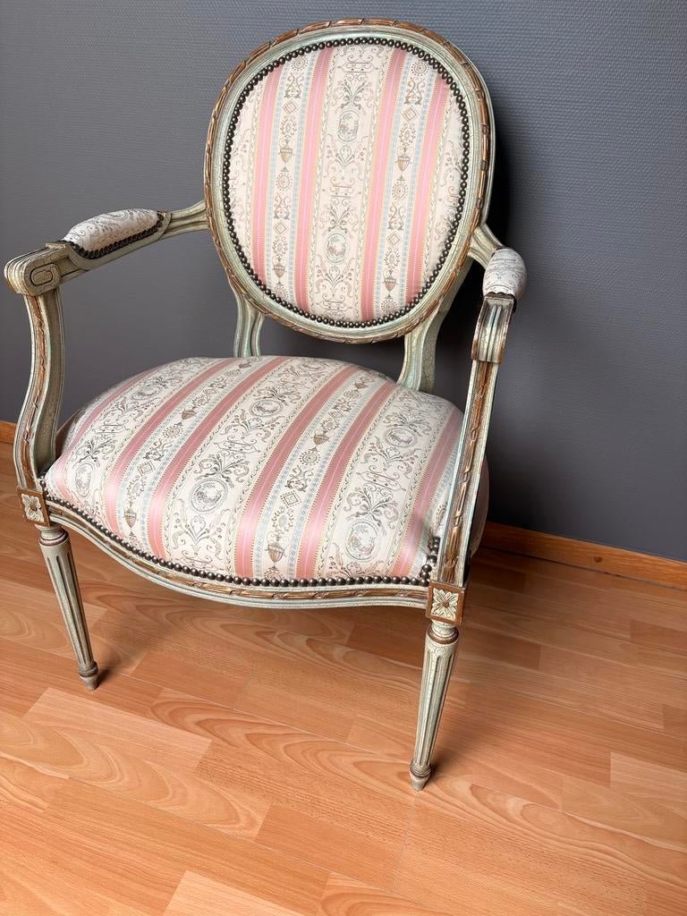 Vintage stoel Louis XVI-stijl, Ophalen