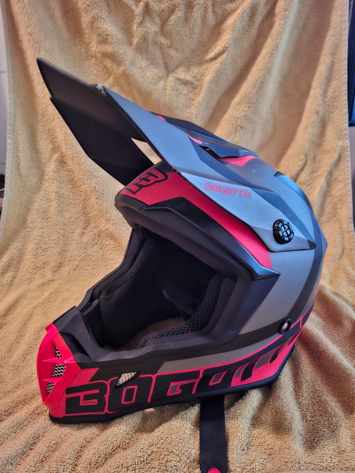 Brommer helm. Te koop, Motoren, Kleding | Motorhelmen, Ophalen