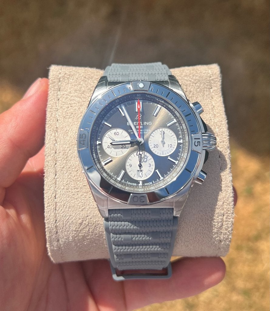 Breitling Chronomat 42 One of 150 Limited Edition Neuve, Bijoux, Sacs & Beauté, Breitling, Acier, Enlèvement, Synthétique