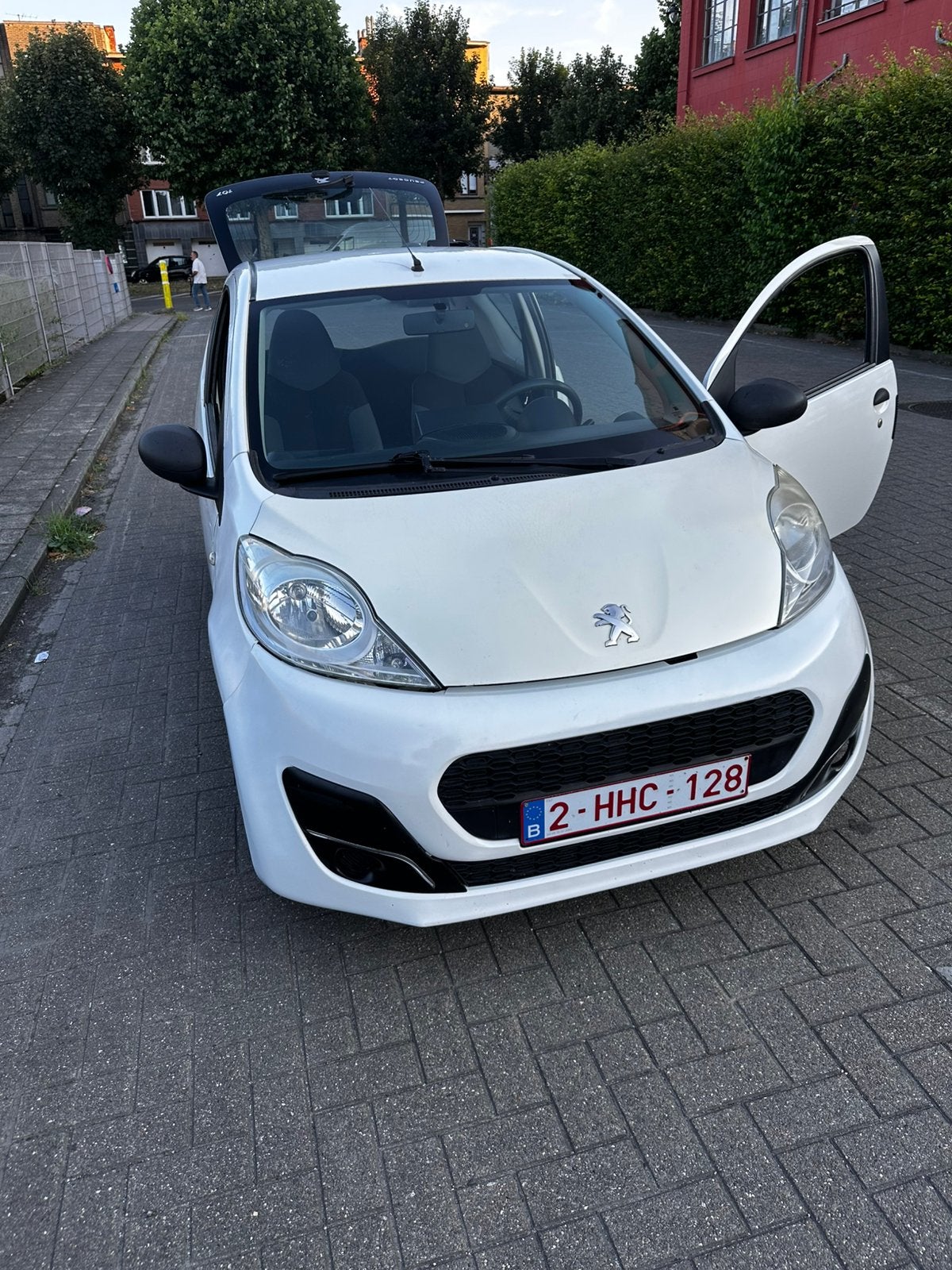 Peugeot 107, Auto's, Peugeot, Voorwielaandrijving, 50 kW, Zwart, Apple Carplay