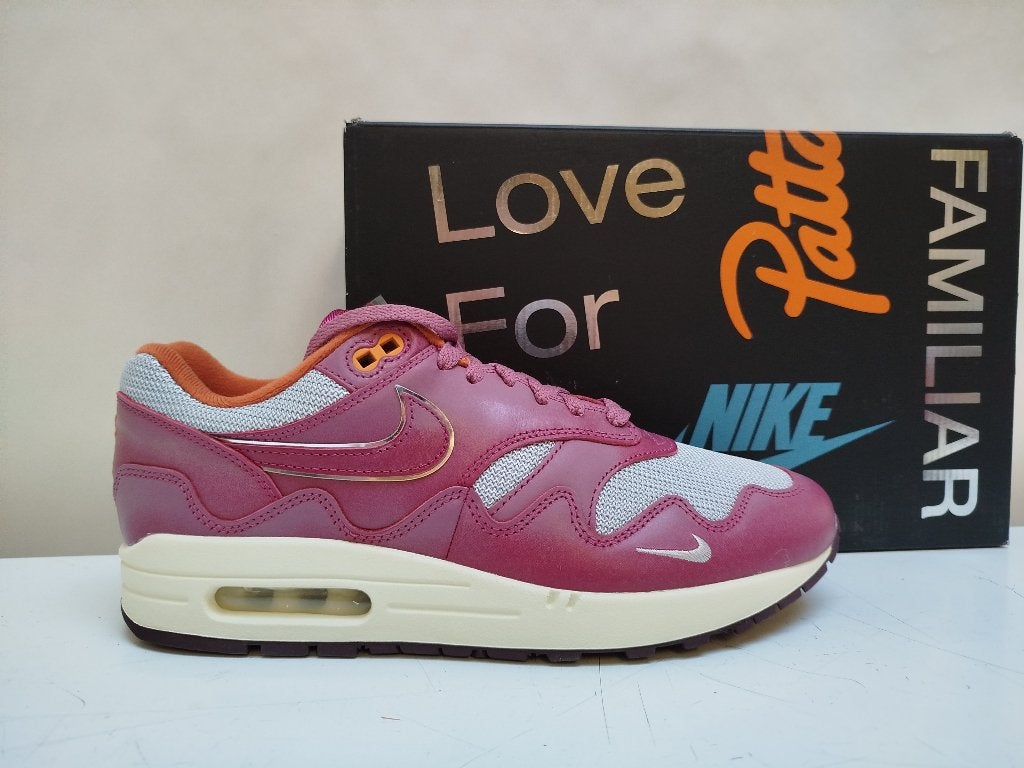 Nike Air Max 1 Patta Maroon. Maat: 42,5 (US9), Neuf, Enlèvement ou Envoi, Autres couleurs, Nike