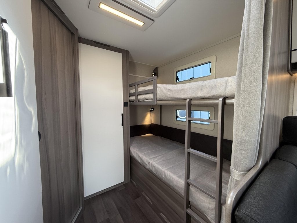 Kabe Estate 600 GDL, 6 à 7 mètres, Entreprise, Jusqu'à 6, Kabe