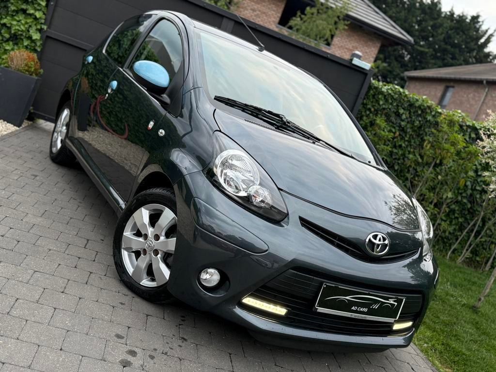 Toyota Aygo 1.0i * 2014 * 33.000 KM * FULL AIRCO * NEUF !!, Autos, Achat, 50 kW, Entreprise, Boîte manuelle