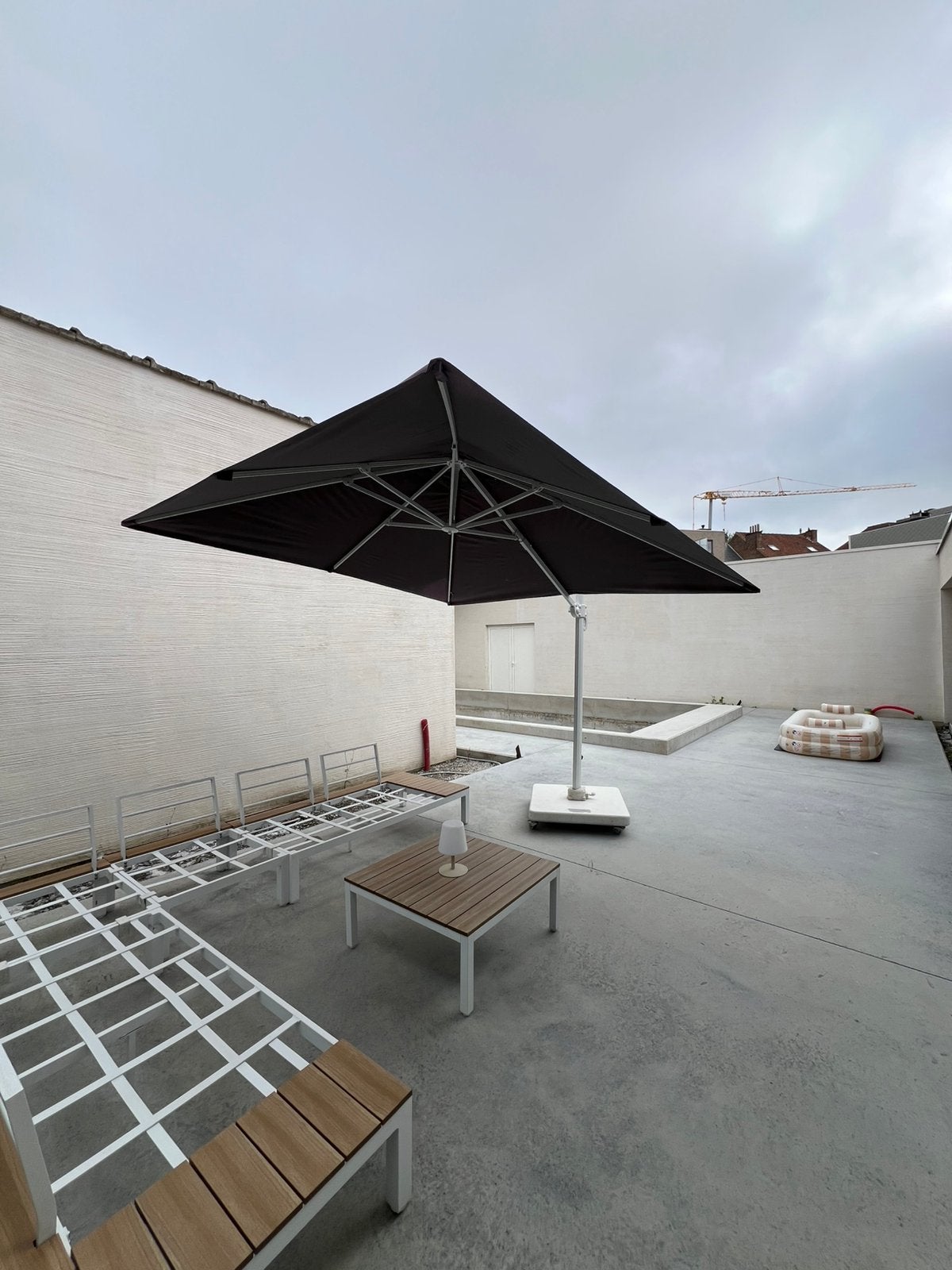 Parasol avec bras, sans pied à vendre, Jardin & Terrasse, Étanche, Enlèvement, Parasol sur pied, Utilisé