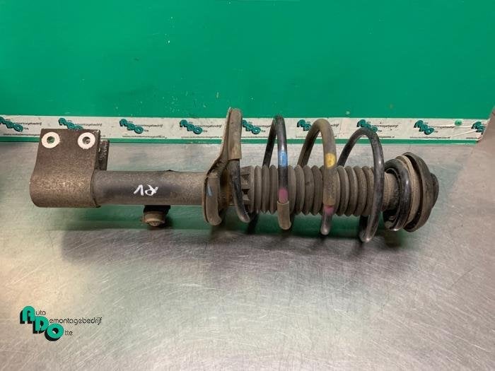 Barre amortisseur avant droit d'un Citroen C4 (C4 04-), -, 3 mois de garantie, Utilisé, -