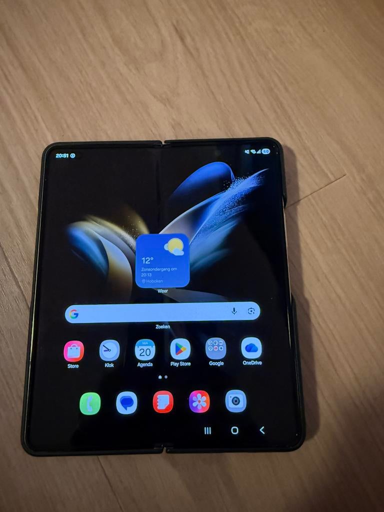Samsung Galaxy Z Fold 4 256GB gold wit kleur met 2 covers, Telecommunicatie, Ophalen, Zo goed als nieuw, Wit, Galaxy Z Fold