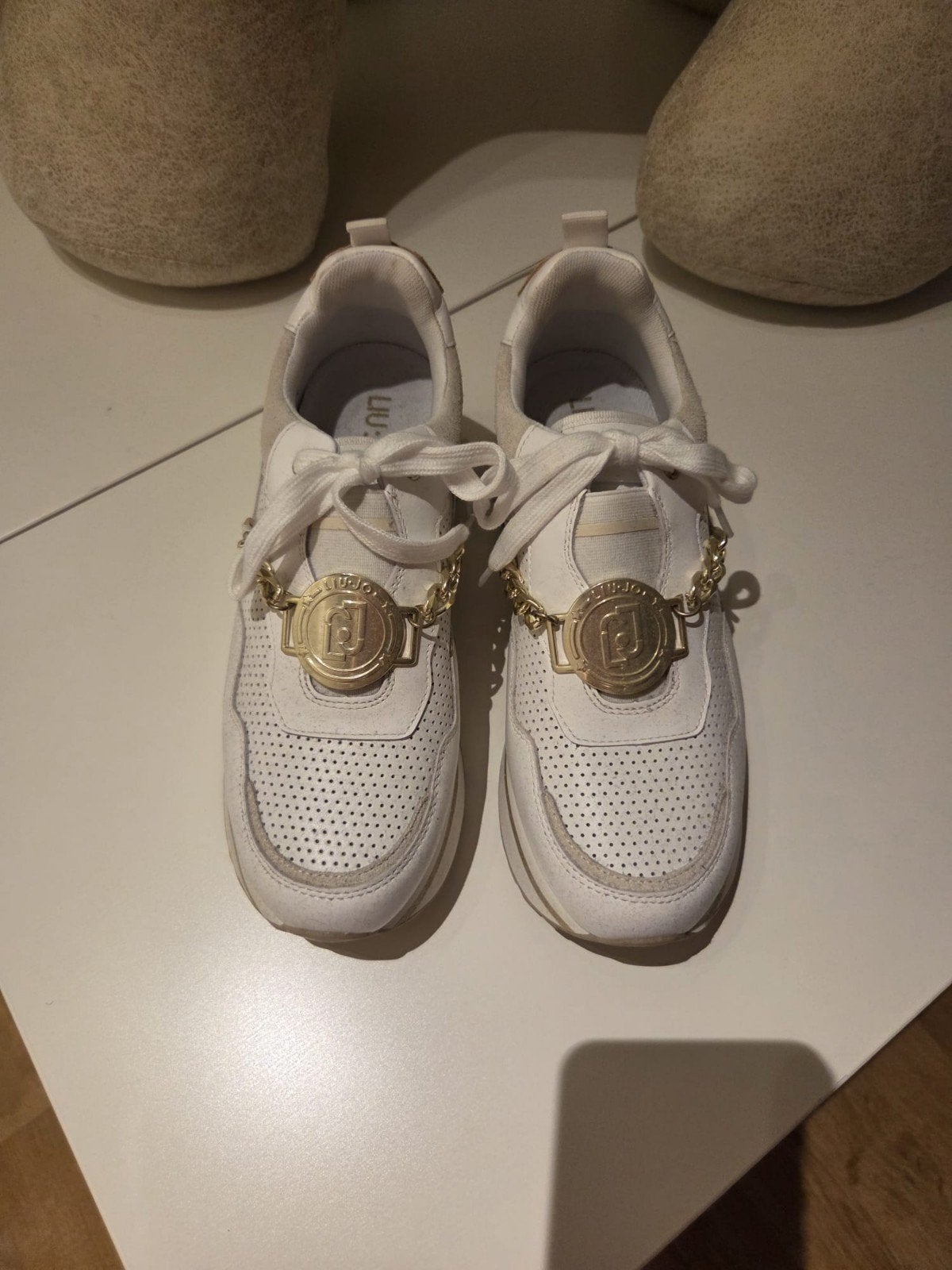 Liu Jo sneakers nieuw
Maat 38, Ophalen, Sneakers