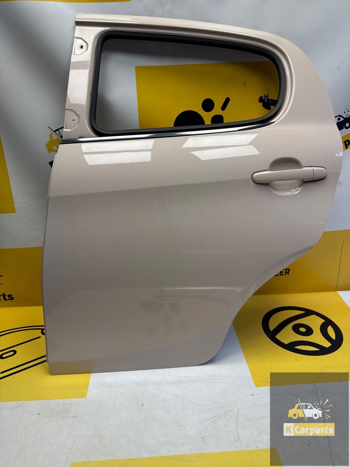 Porte arri re droite Peugeot 108 Citro n c1 porte, Autos : Pièces & Accessoires, Info@fabrikant.eu, Fabrikant BV, Fabrikantstraat 1
1000 AA  Amsterdam, NL