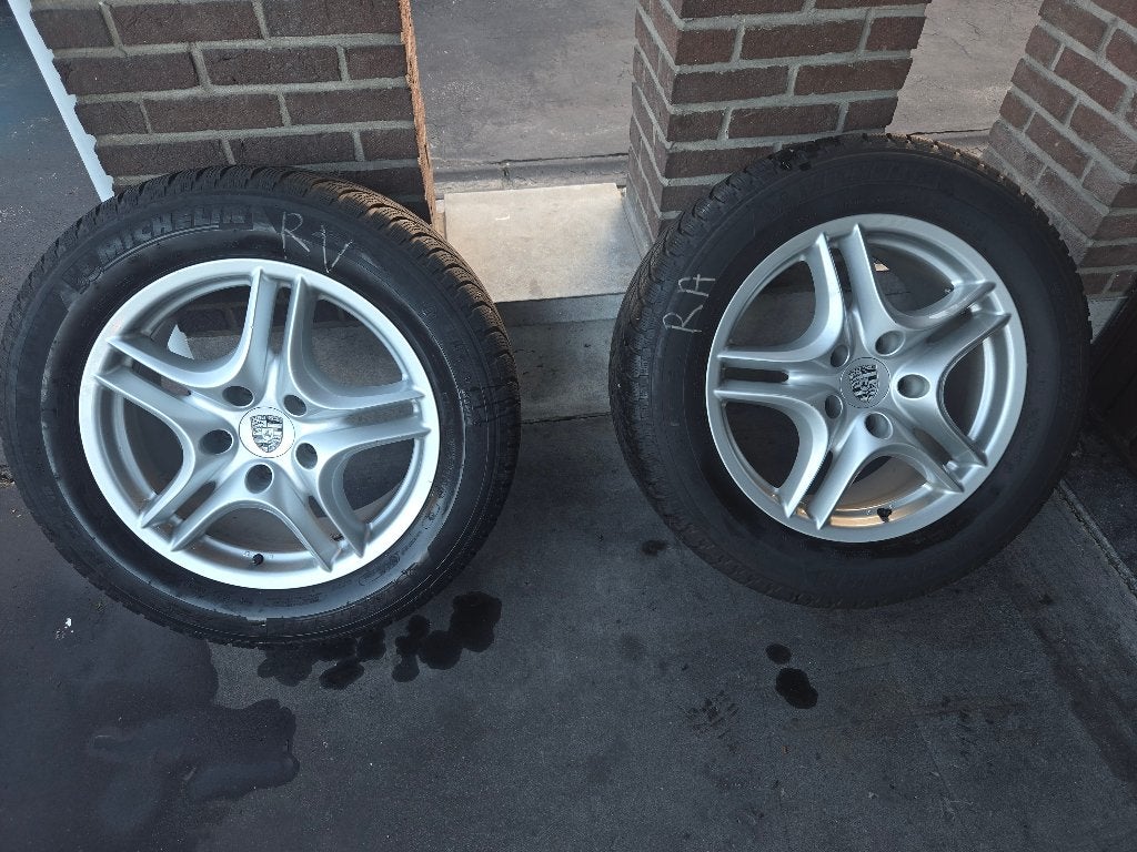 ORIGINELE PORSCHE CAYENNE 18" + MICHELIN WINTERBANDEN, Ophalen, 18 inch, Gebruikt, 255 mm