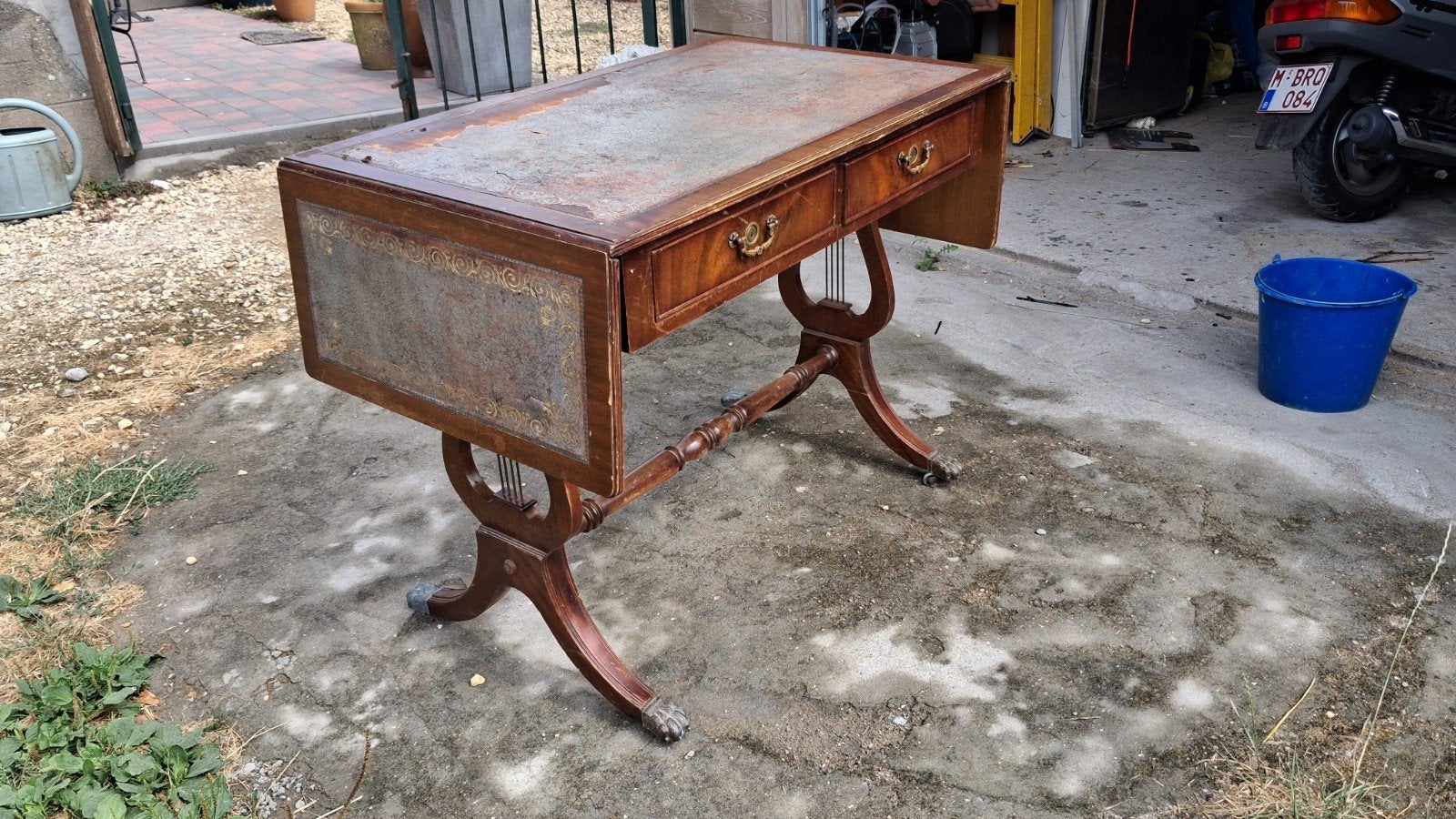 Antieke Engelse mahoniehouten  schrijftafel.schrijftafel., Antiek en Kunst, Antiek | Meubels | Stoelen en Sofa's, Ophalen