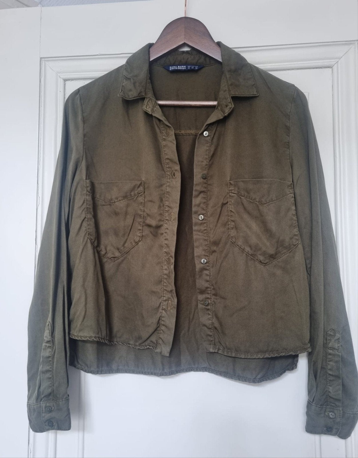 ZARA Basic Denim Blouse Legergroen Maat XS, Kleding | Dames, Blouses en Tunieken, Zara, Ophalen of Verzenden, Zo goed als nieuw