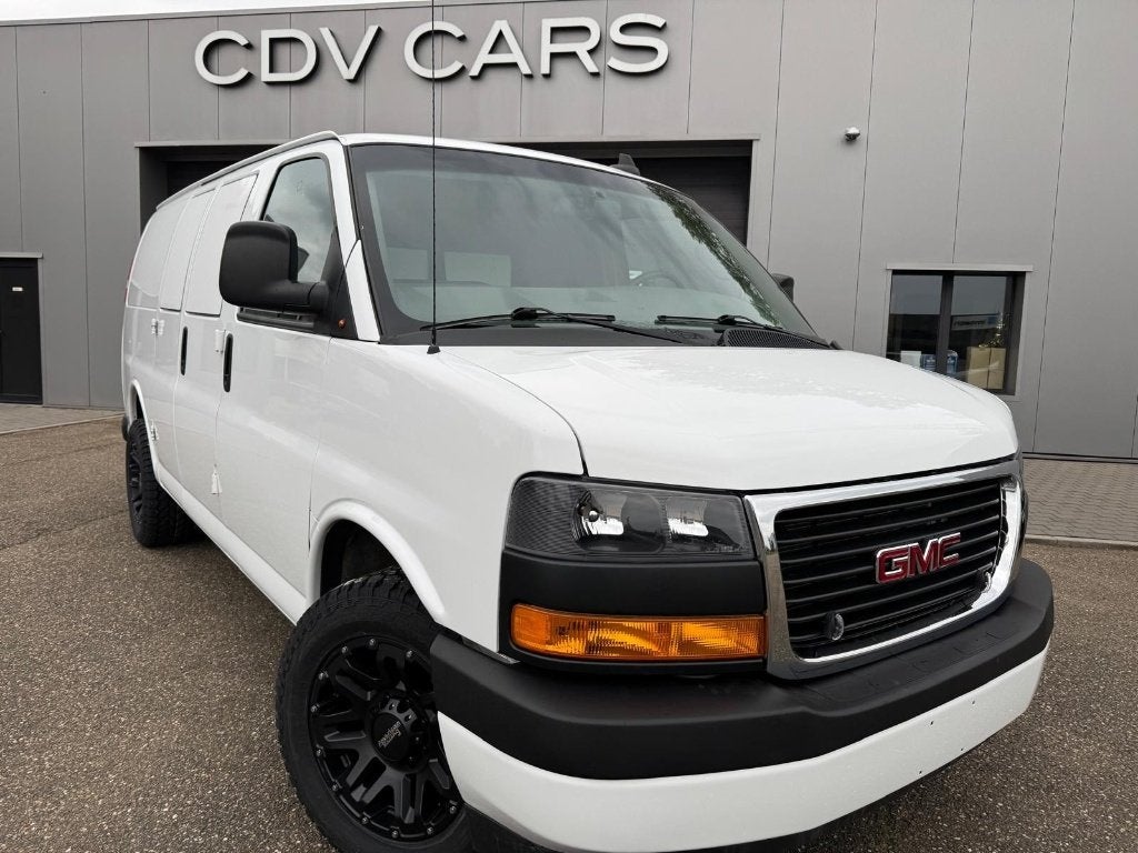 GMC SAVANA 6.6 L BENZINE LICHTE VRACHT, Automaat, 6600 cc, 295 kW, Chevrolet