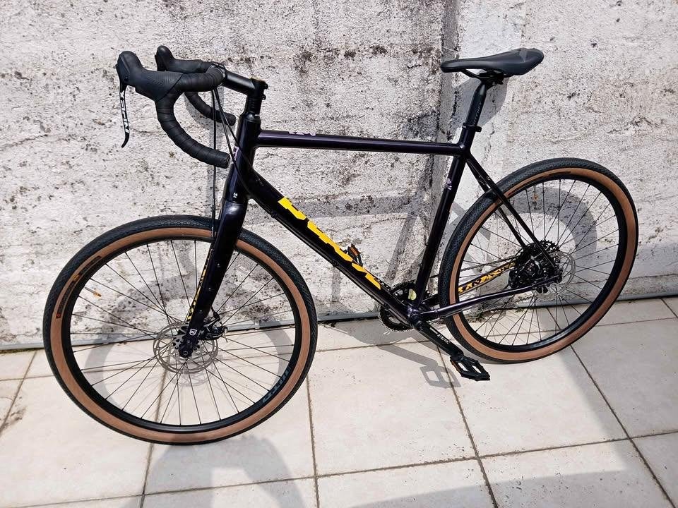 Kona Rove NRB 2023 – Taille 56 – État impeccable, Vélos & Vélomoteurs, Autres marques, 10 à 15 vitesses, Comme neuf, Enlèvement