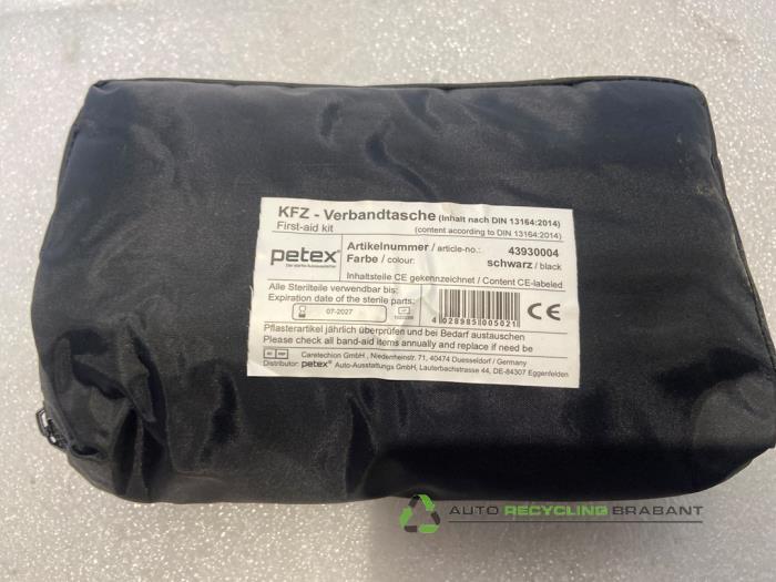 Kit premiers soins d'un Peugeot 3008, Autos : Pièces & Accessoires, -, 3 mois de garantie, Utilisé, -