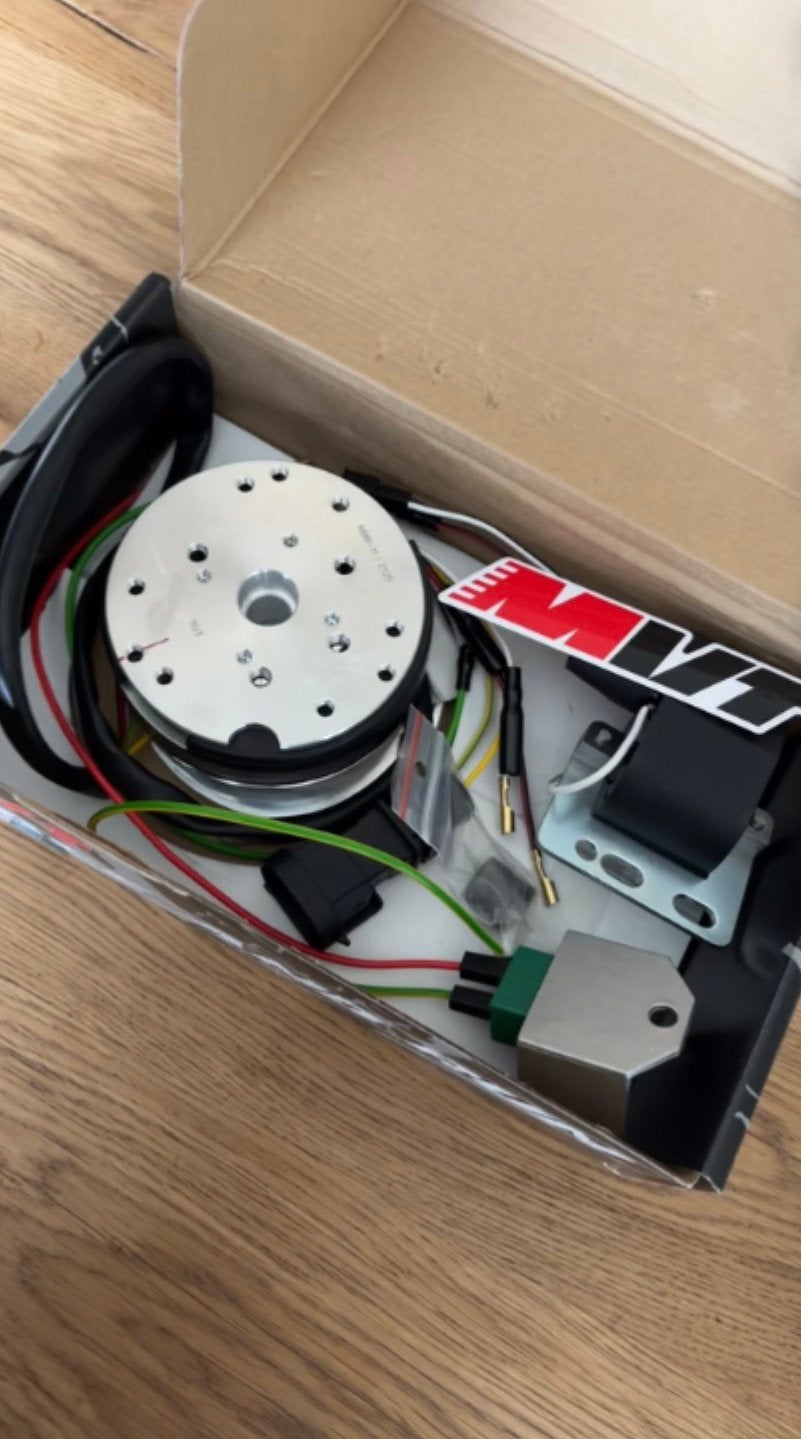 Mvt premium piaggio, Bricolage & Construction, Outillage | Ponceuses, Enlèvement, Comme neuf
