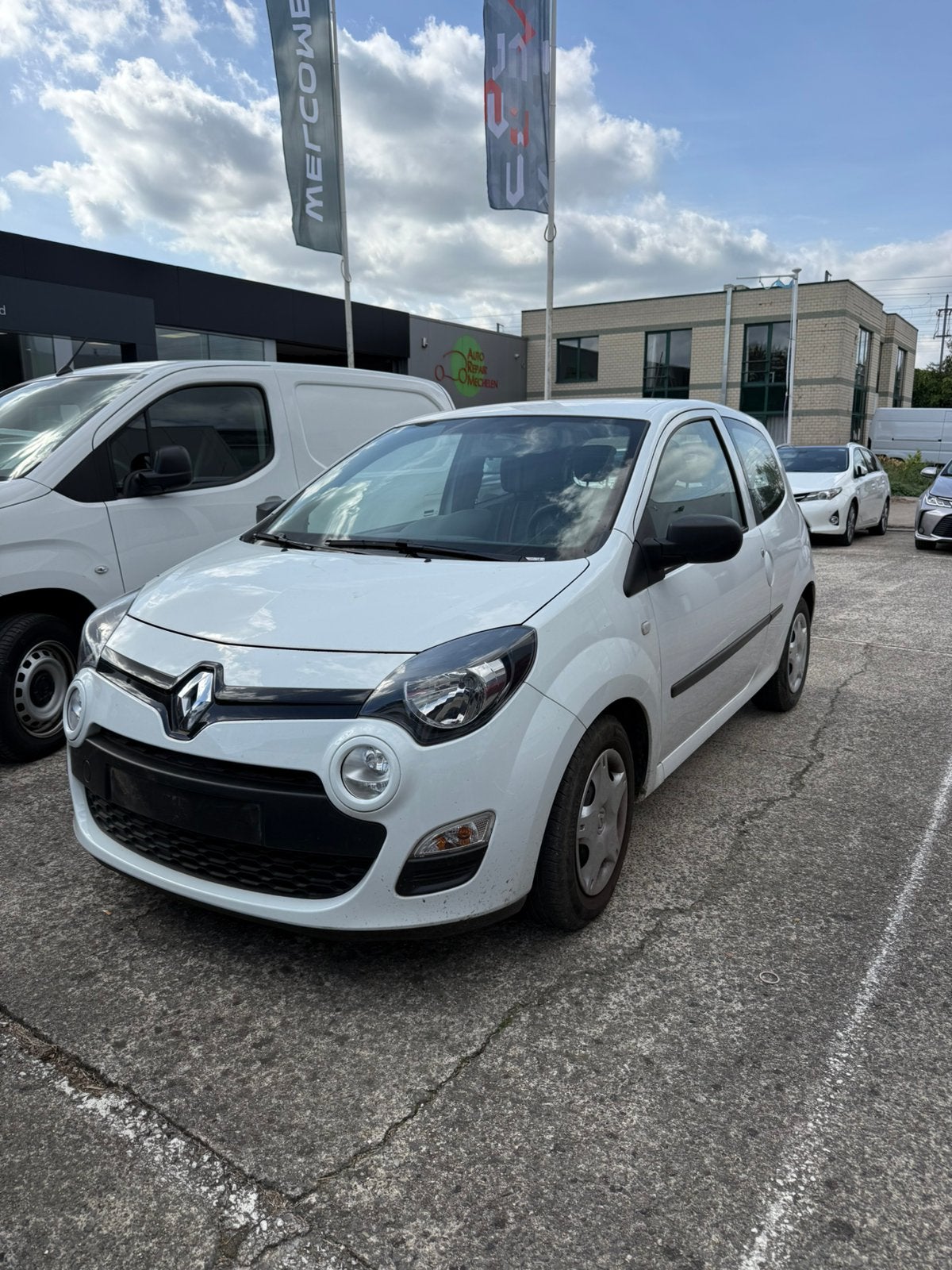 Renault Twingo (14700 km !), Euro 5, 939 kg, Boîte manuelle, Noir