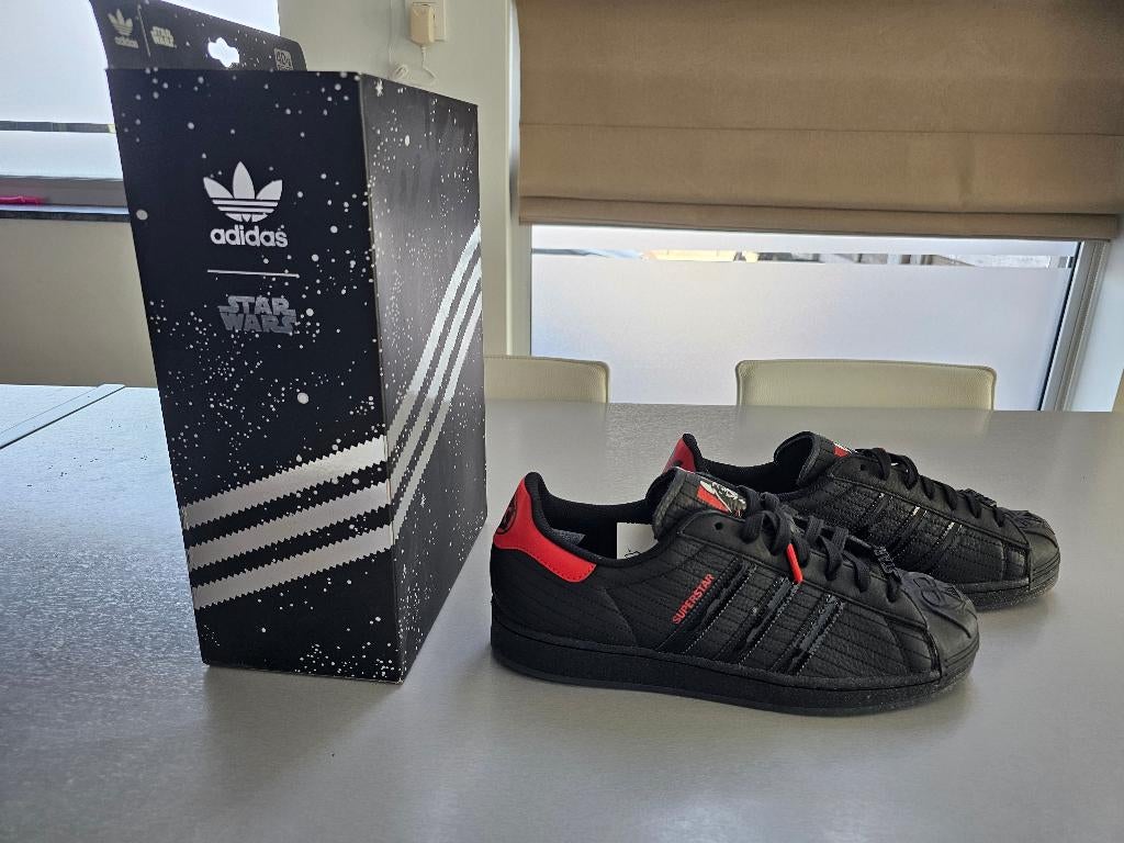 Adidas superstar star wars darth vader, Verzamelen, Ophalen of Verzenden, Nieuw, Overige typen