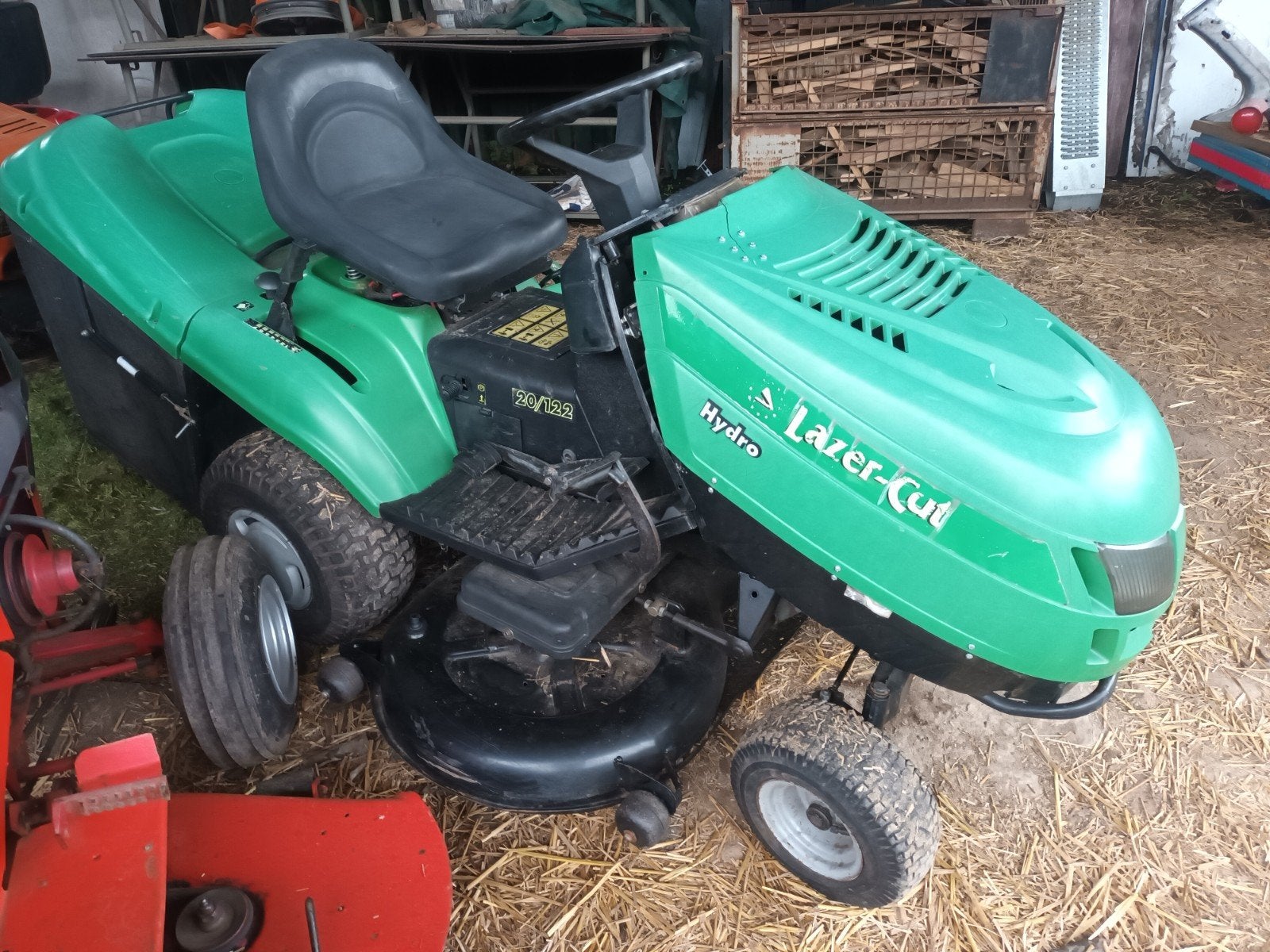 Plusieurs tracteurs tondeuse et tondeuse, Enlèvement