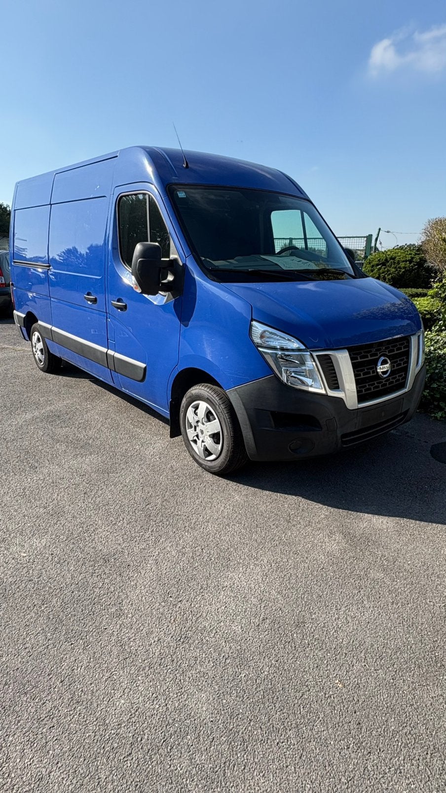 Nissan NV400 L2H2 (€14.670 excl. btw), Voorwielaandrijving, Blauw, 2500 kg, 190 g/km