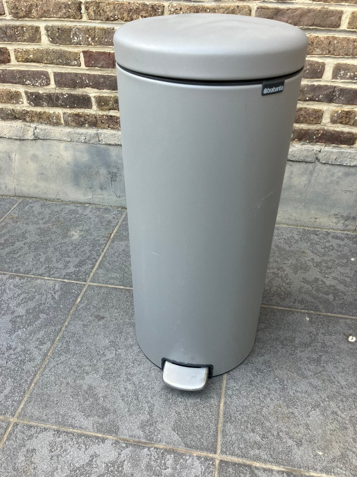 Pedaalemmer Brabantia 30l, Ophalen, Met pedaal, 50 – 75, Inox