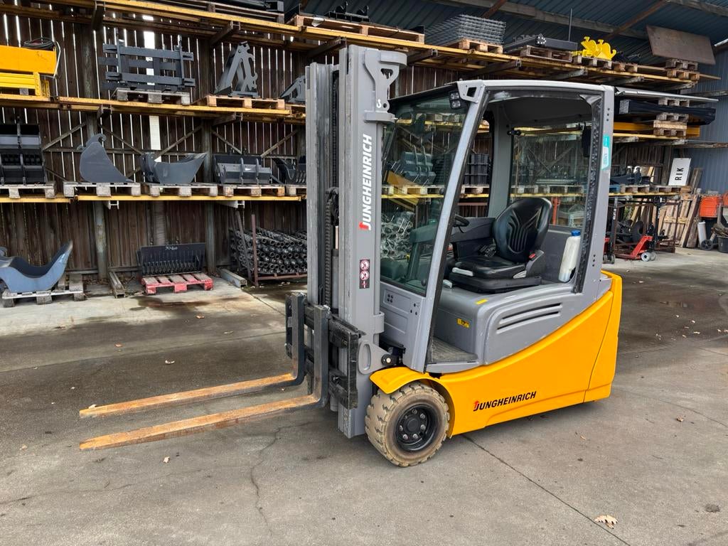 Jungheinrich EFG220 heftruck vorklift clark lithium-ion accu, Zakelijke goederen, Ophalen, Heftruck
