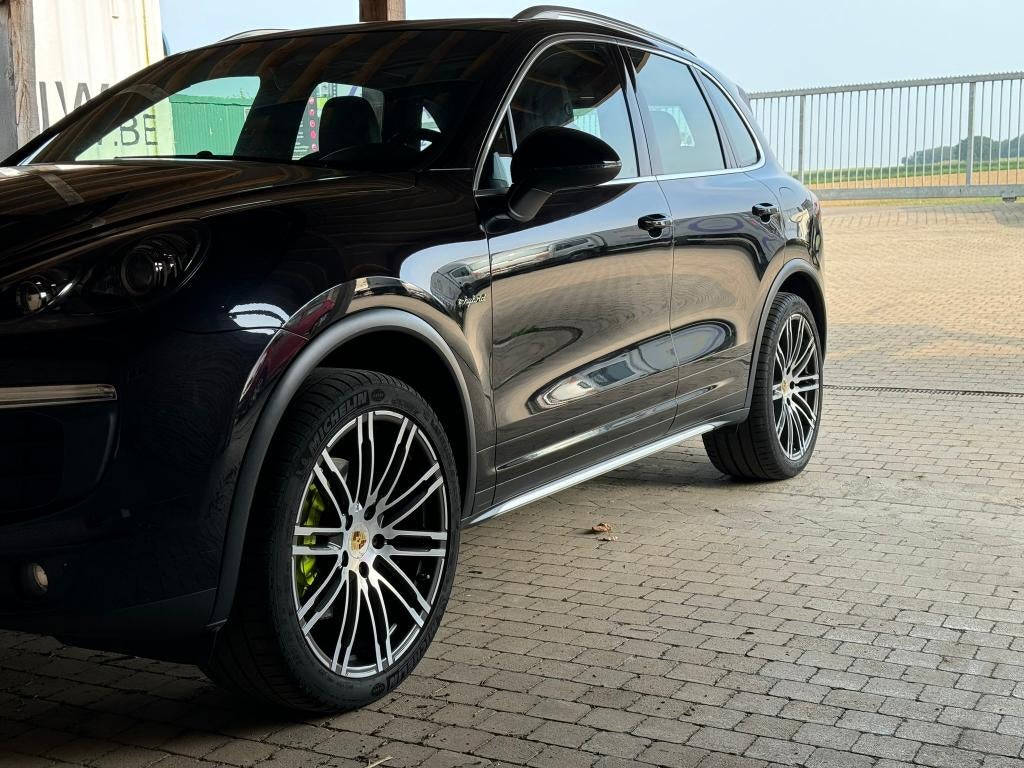 Porsche Cayenne hybride zeer goede staat, Auto's, Porsche, Automaat, Cayenne, Zwart, Leder