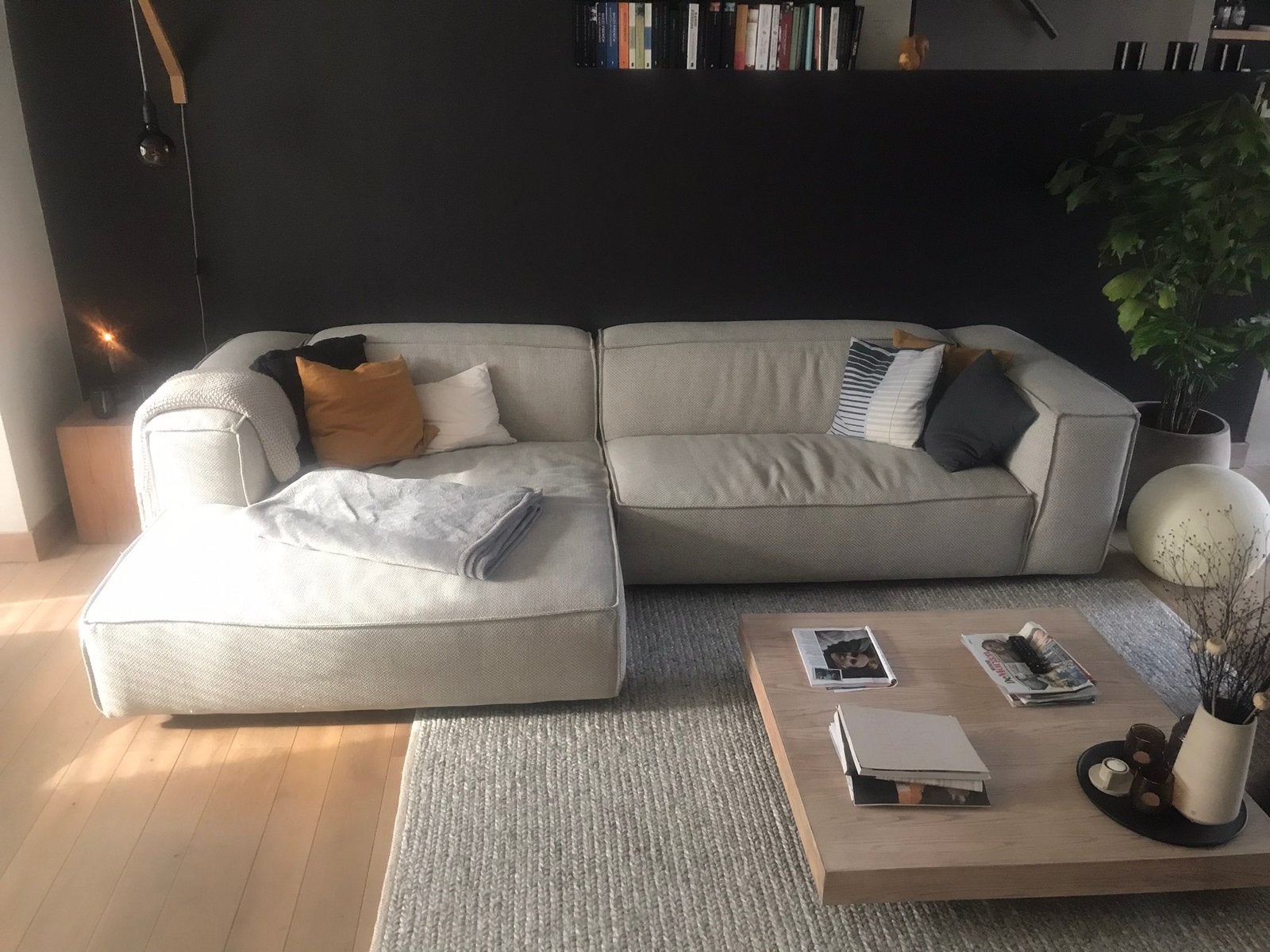 Zitbank van FEST, Ophalen, Zo goed als nieuw, Stof, Modern