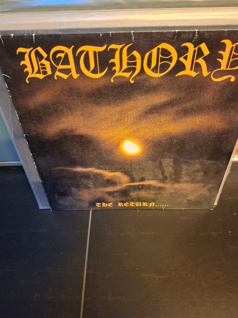 lp - bathory - the return - bak 4, Cd's en Dvd's, LP, Gebruikt, Ophalen of Verzenden, Fotohoes