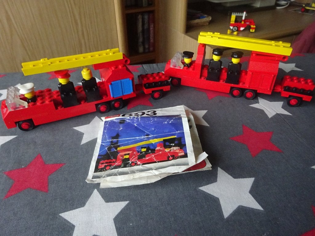 Lego Vintage 693 Camions de Pompiers 2 exemplaires, Enlèvement ou Envoi, Lego, Ensemble complet, Utilisé
