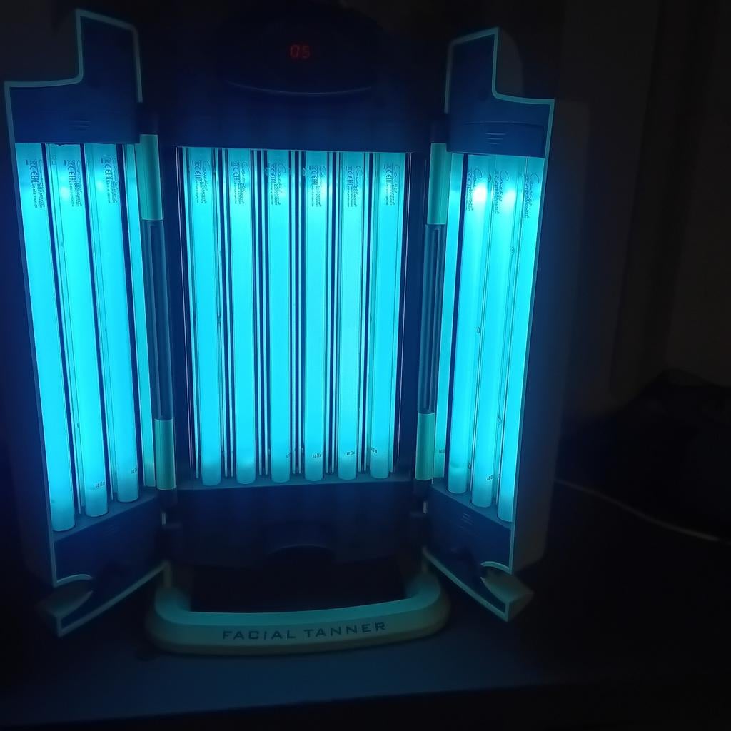 Tanneur pour le visage, Electroménager, Solarium, Banc solaire & Bronzage facial, Enlèvement, Solarium visage