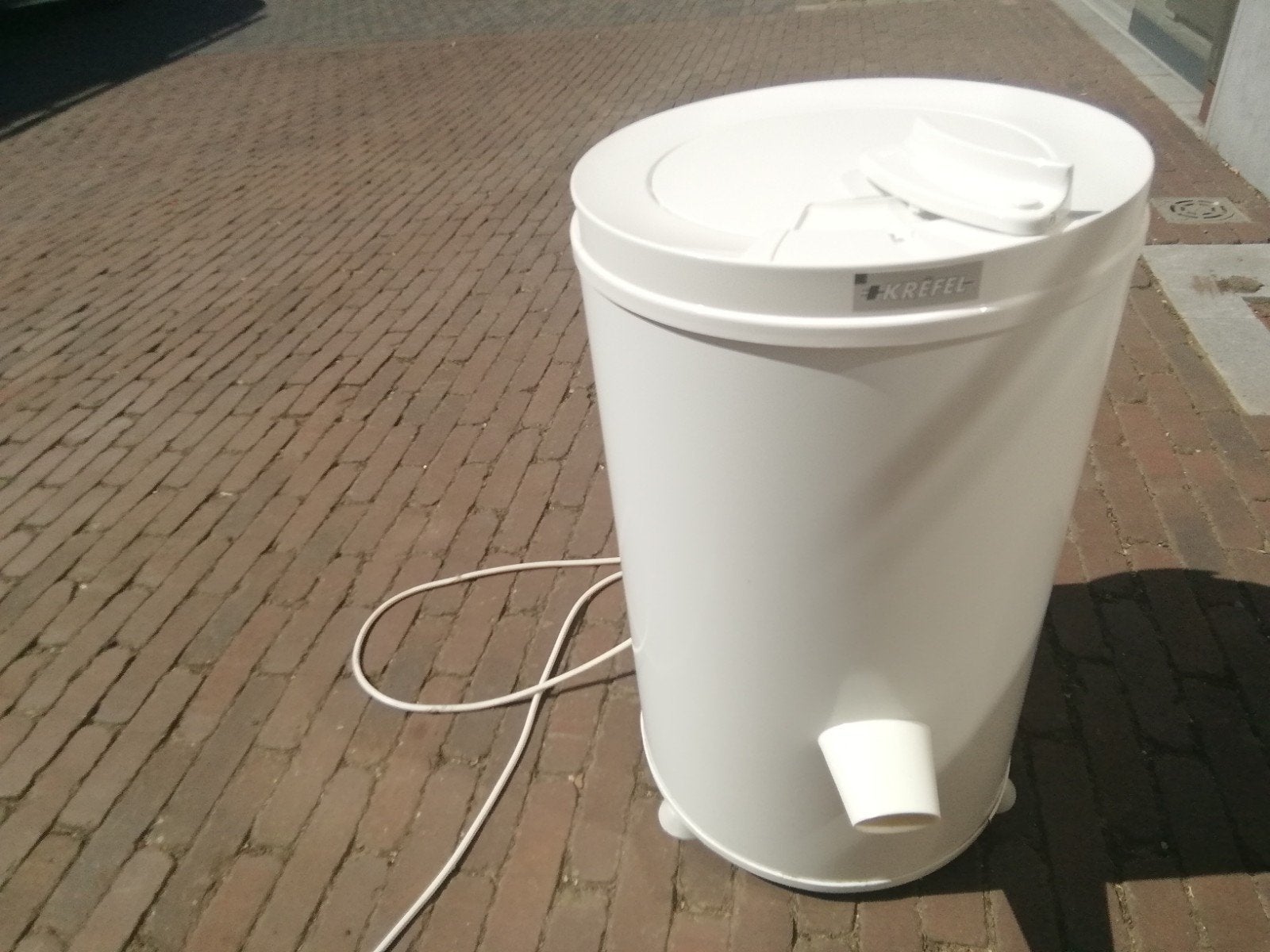 Droogzwierder, zo goed als nieuw, Ophalen