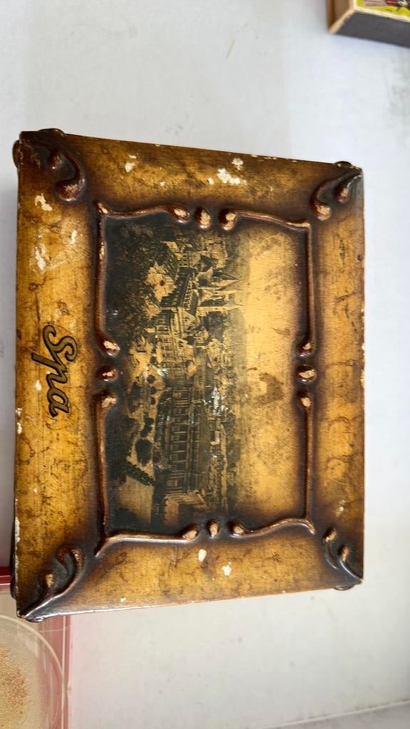 Boite ancienne contenant divers objets de fumeurs., Enlèvement ou Envoi, Utilisé, Autres types