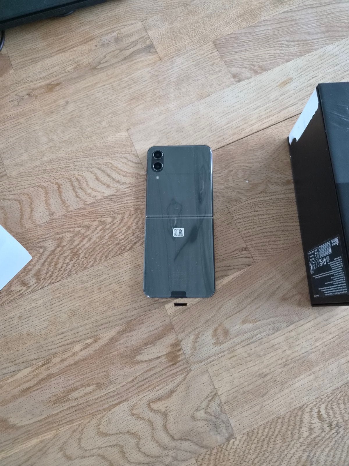 Samsung zflip 4 neuf  pliable, Télécoms, Samsung