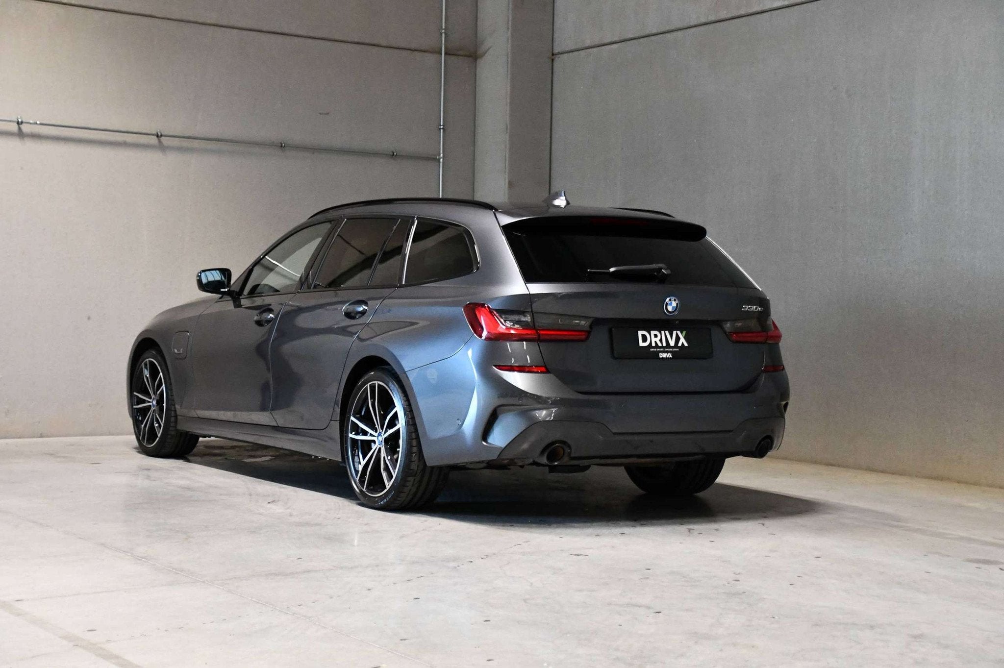 BMW 3 Serie 330 330e Touring - PHEV - M-Sport - Keyless - La, Autos, Achat, Euro 6, Noir, Automatique