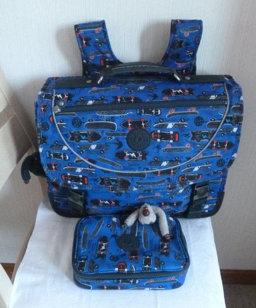 Kipling Mallette 3 comp et 100 pens tricolore + singes, Bijoux, Sacs & Beauté, Enlèvement ou Envoi, 30 à 40 cm, Utilisé, Bleu