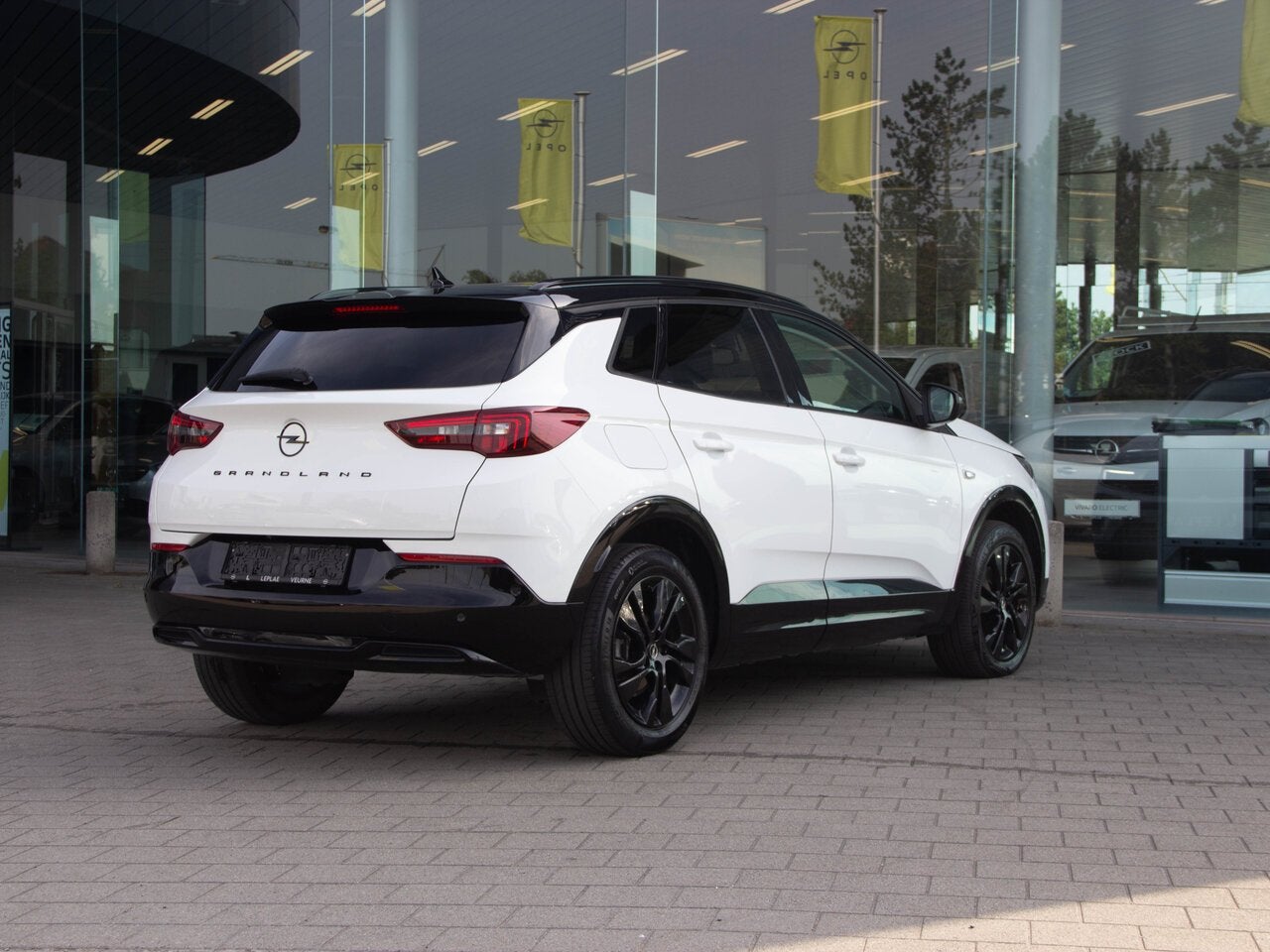 Opel Grandland X ELEGANCE 1.2 AT 130PK|CARPLAY|AUTOMAAT|CAM, Auto's, 0 kg, Wit, Bedrijf, 5 zetels