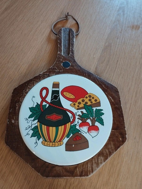 Sous plat vintage en bois et porcelaine, Enlèvement