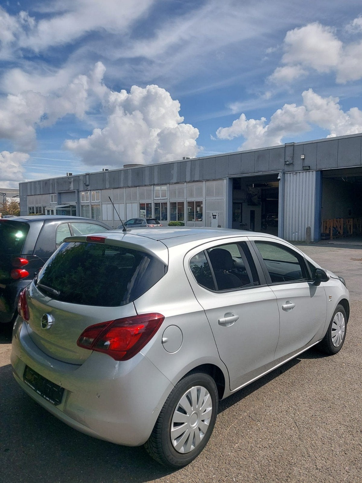 Corsa E petrol 1.2 83000klm klaar voor registratiejaar 2017, Auto's, Particulier, Corsa, Te koop, Benzine