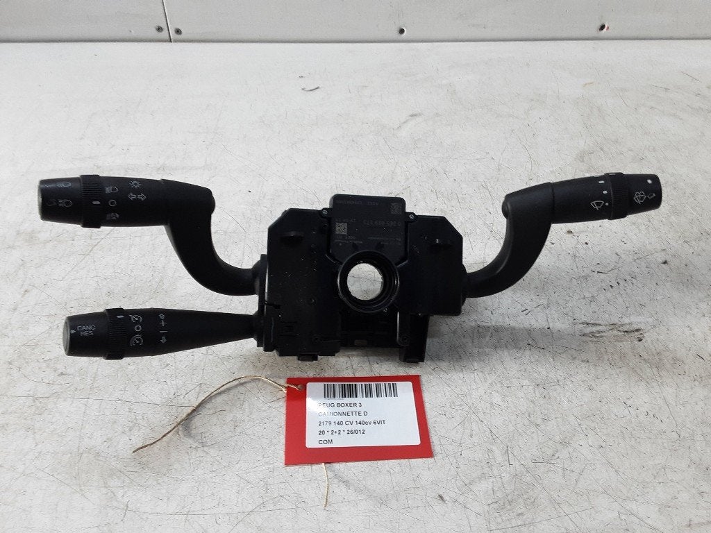 COMMUTATEUR Peugeot Boxer (U9) (07356790300), Kontakt-peugeot@peugeot.com, Utilisé, Peugeot Deutschland GmbH, Bahnhofsplatz
65423  Rüsselsheim, DE