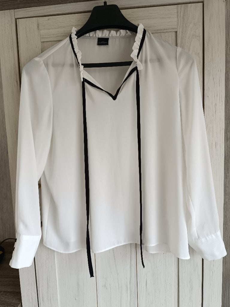 Witte blouse van Sixth Sense maat 42/44, Wit, SIXTH SENSE, Maat 42/44 (L), Ophalen of Verzenden